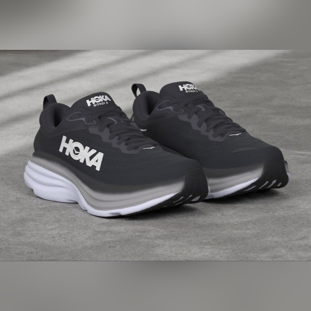 HOKA One One Women's Black Walking Shoe Trainers, Bondi 8